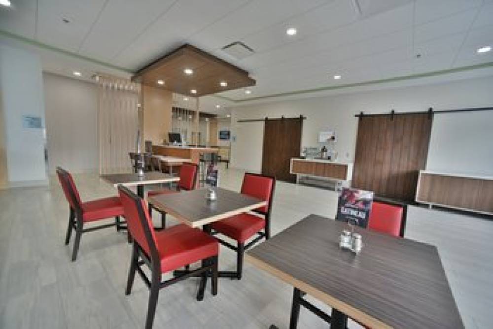 HOLIDAY INN EXP STES GATINEAU 7