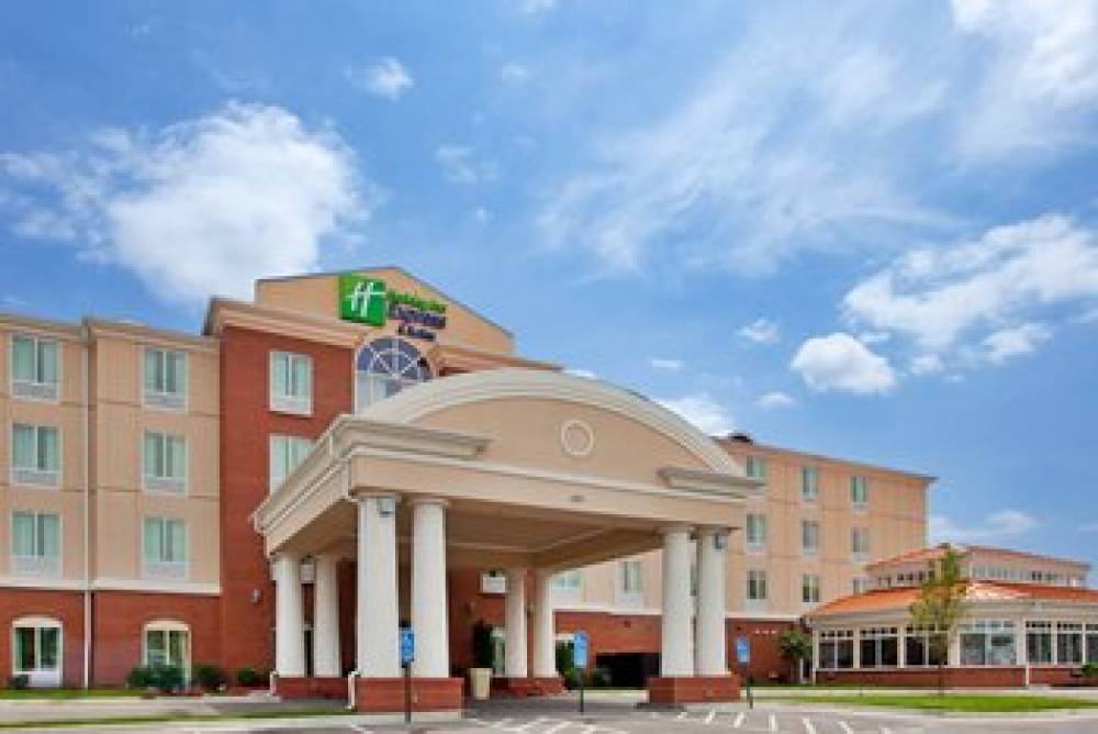 HOLIDAY INN EXP STES GRANDVIEW 3