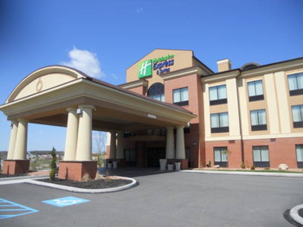 HOLIDAY INN EXP STES GREENSBURG 8