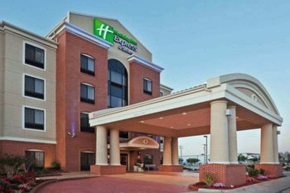 HOLIDAY INN EXP STES GREENSBURG 1