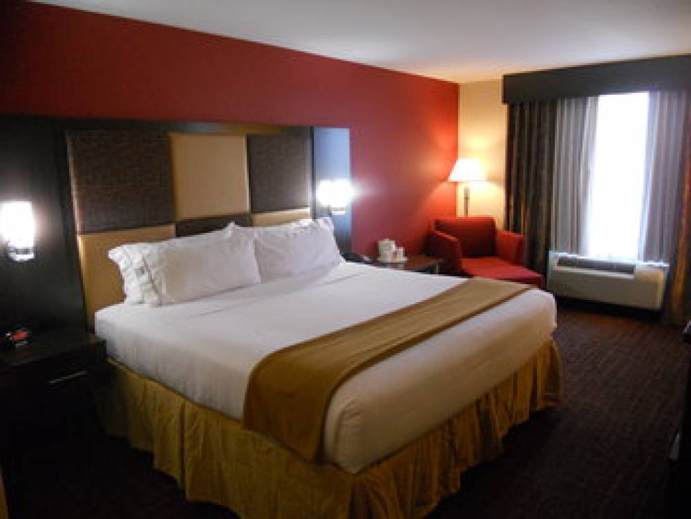 HOLIDAY INN EXP STES GREENSBURG 2