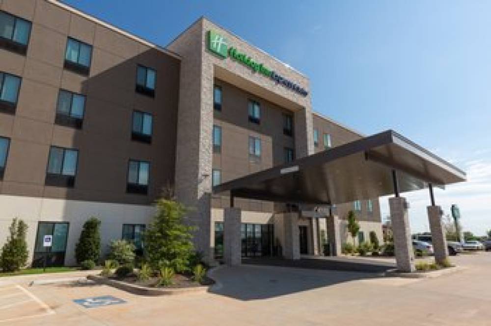 Holiday Inn Exp Stes Kingfisher