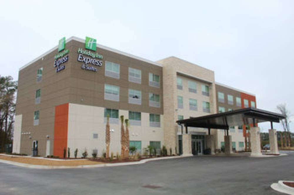 Holiday Inn Exp Stes Latta