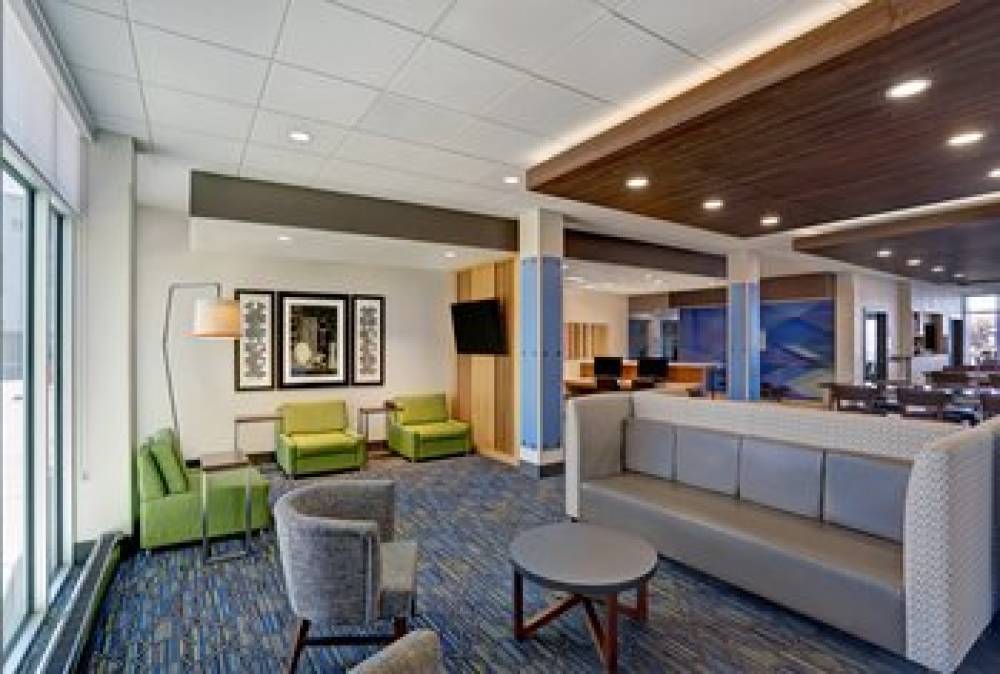 HOLIDAY INN EXP STES LENEXA 7