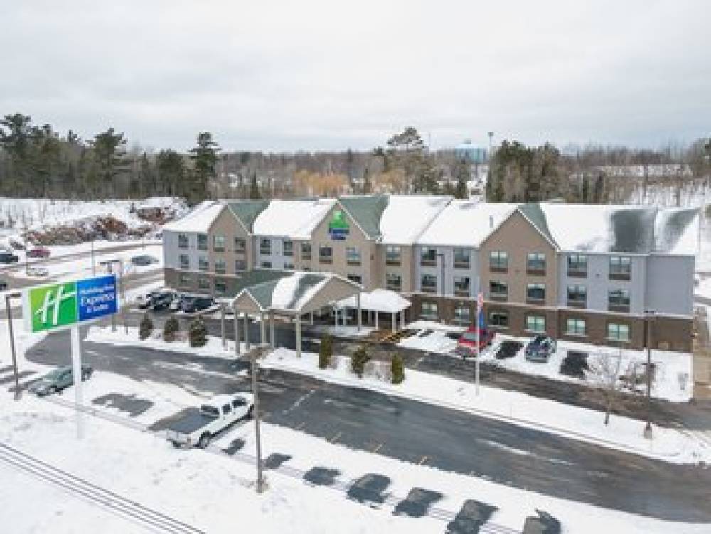 HOLIDAY INN EXP STES MARQUETTE 1