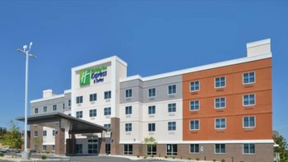 HOLIDAY INN EXP STES MIDTOWN 1