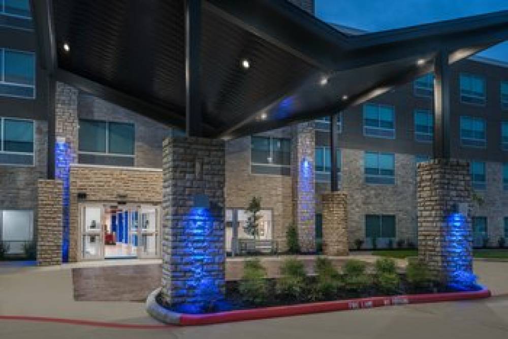 HOLIDAY INN EXP STES MISSOURI CITY 5