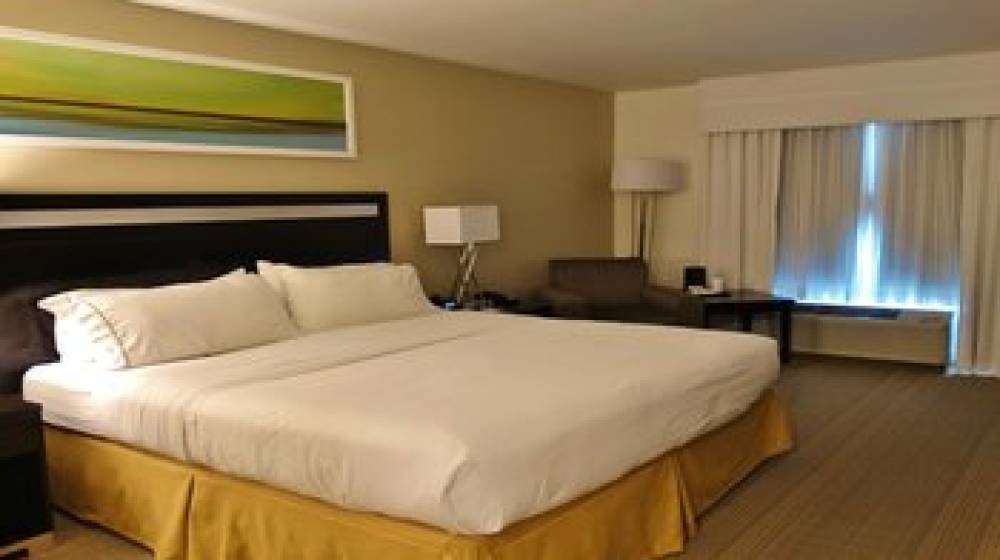 HOLIDAY INN EXP STES MONTGOMER 3