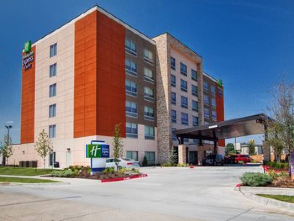 HOLIDAY INN EXP STES MOORE 1