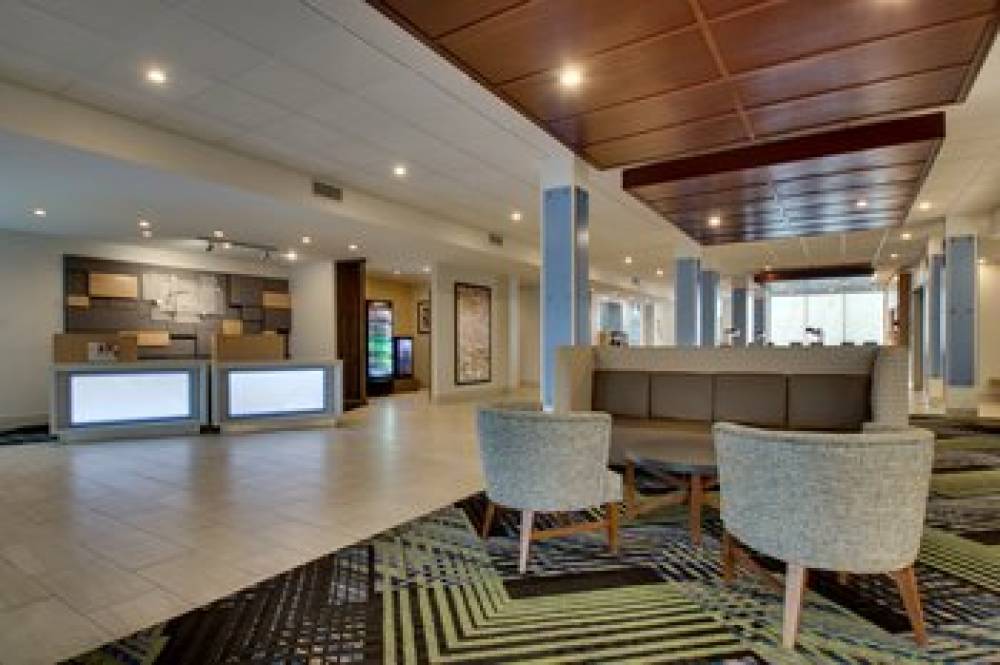 HOLIDAY INN EXP STES MT STERLING 5