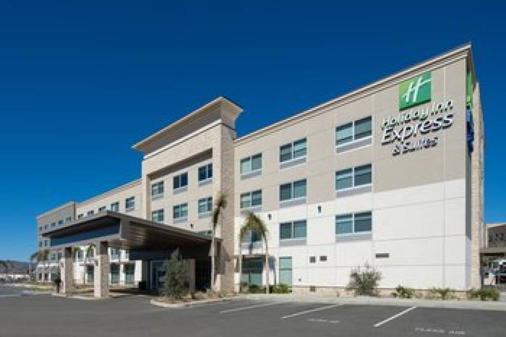 HOLIDAY INN EXP STES MURRIETA 1