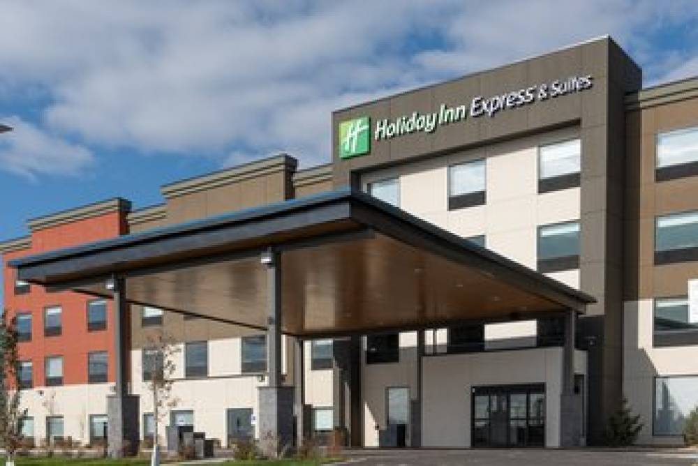 HOLIDAY INN EXP STES N BATTLEFORD 1