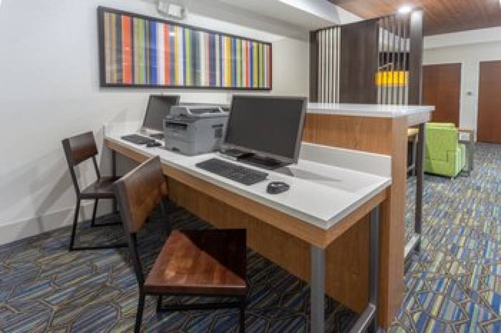 HOLIDAY INN EXP STES NW PARK PLACE 4