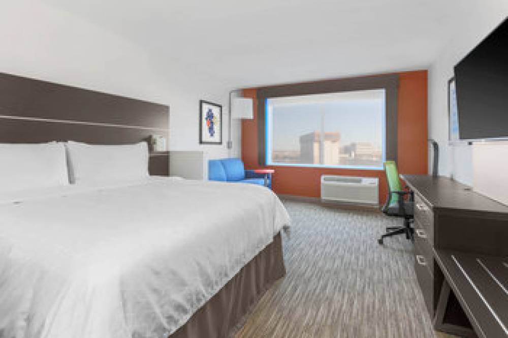 HOLIDAY INN EXP STES O'HARE AIRPORT 10