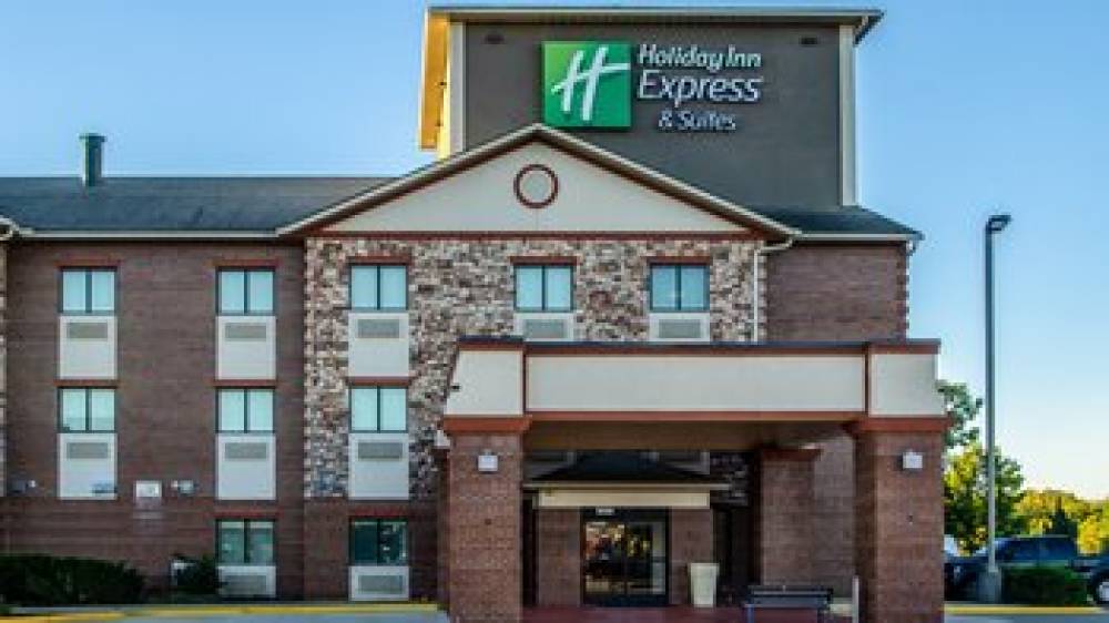 Holiday Inn Exp Stes Olathe South