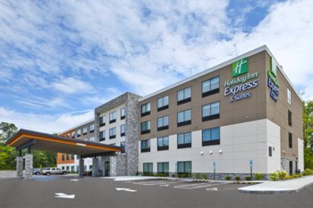 Holiday Inn Exp Stes Painesville