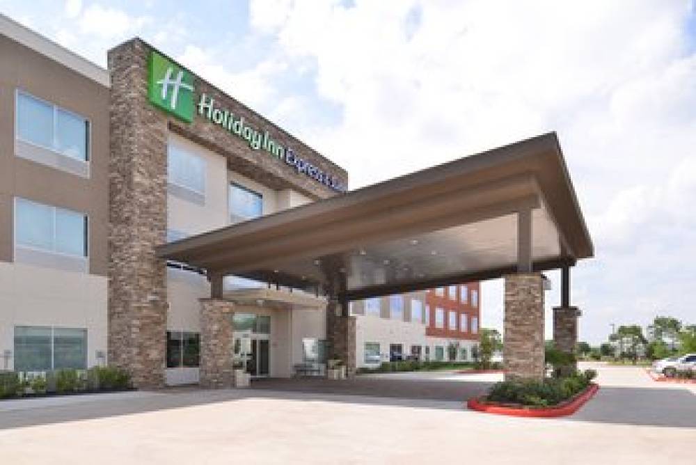 HOLIDAY INN EXP STES PASADENA 1