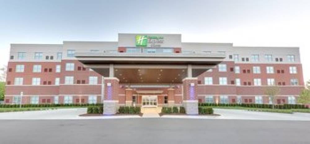 HOLIDAY INN EXP STES PLYMOUTH 1