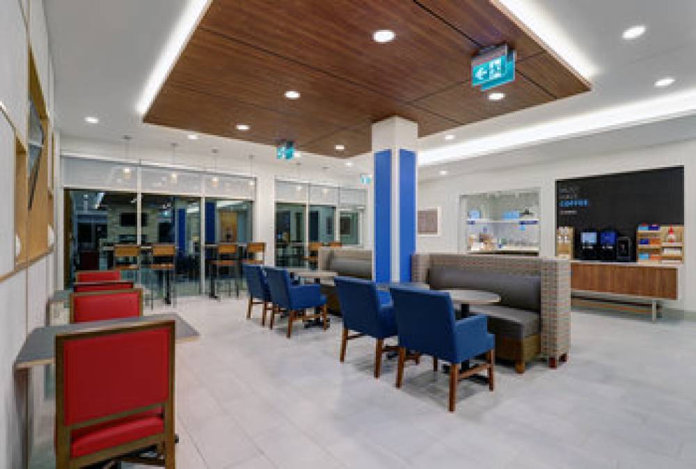 HOLIDAY INN EXP STES PORT ELGIN 8