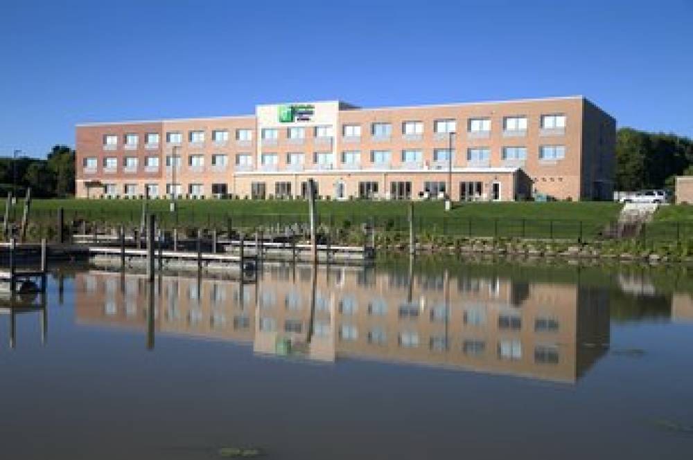 HOLIDAY INN EXP STES PORT HUR 1