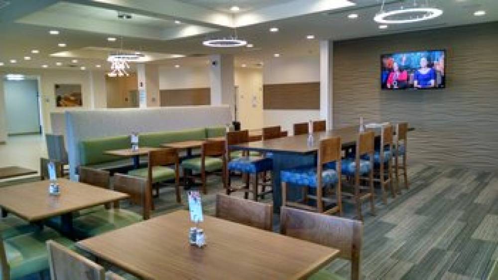 HOLIDAY INN EXP STES PRICE 4