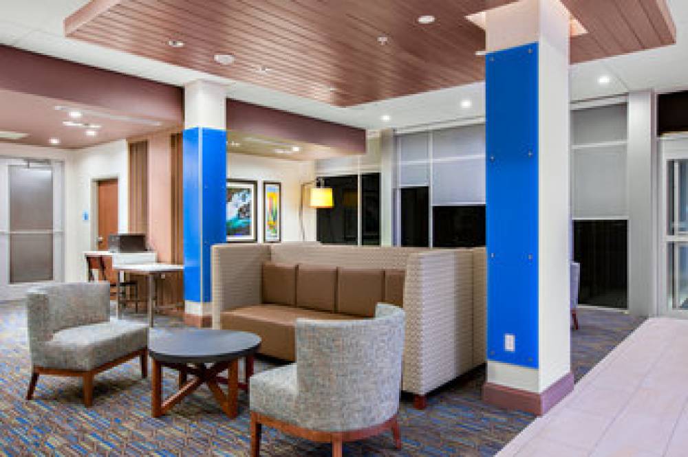 HOLIDAY INN EXP STES PROSSER 5