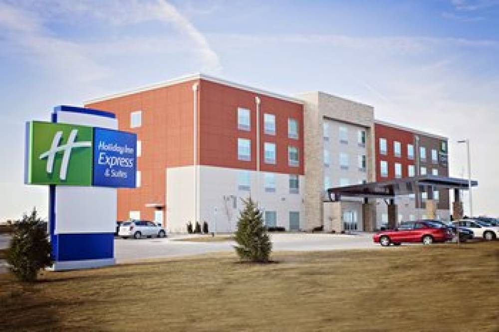 HOLIDAY INN EXP STES RANTOUL 1