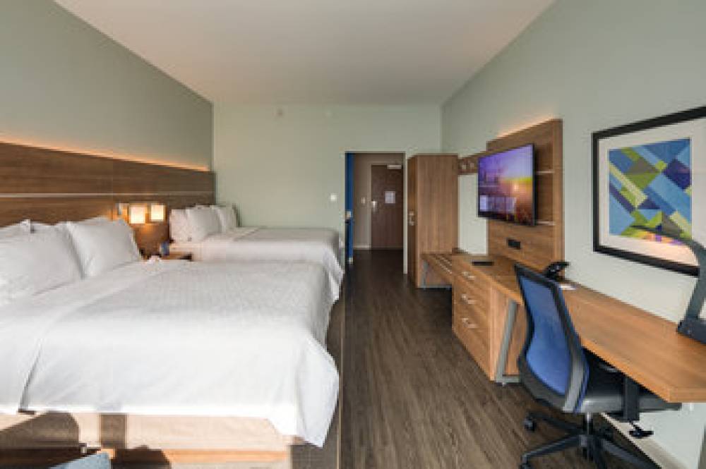 HOLIDAY INN EXP STES SOUTH END 4