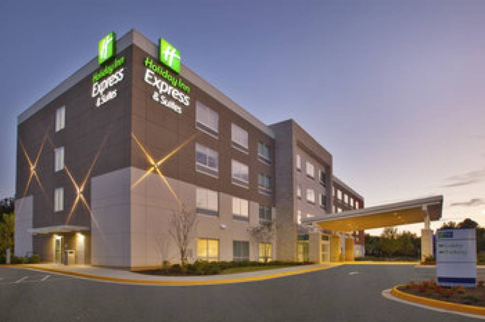 HOLIDAY INN EXP STES SOUTH HILL 1