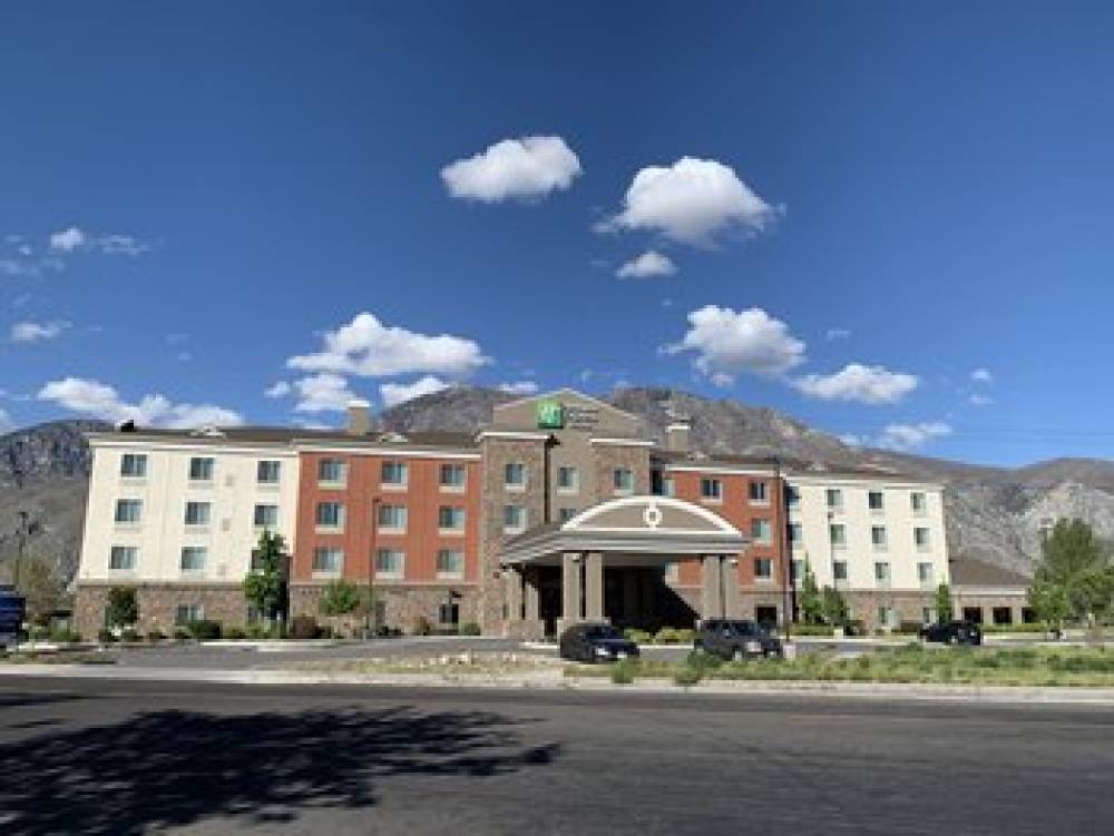 HOLIDAY INN EXP STES SPRINGVILL 6