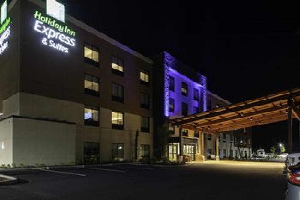 HOLIDAY INN EXP STES THE DALLES 1