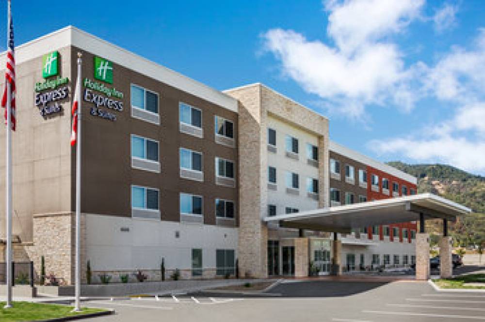 HOLIDAY INN EXP STES UKIAH 1