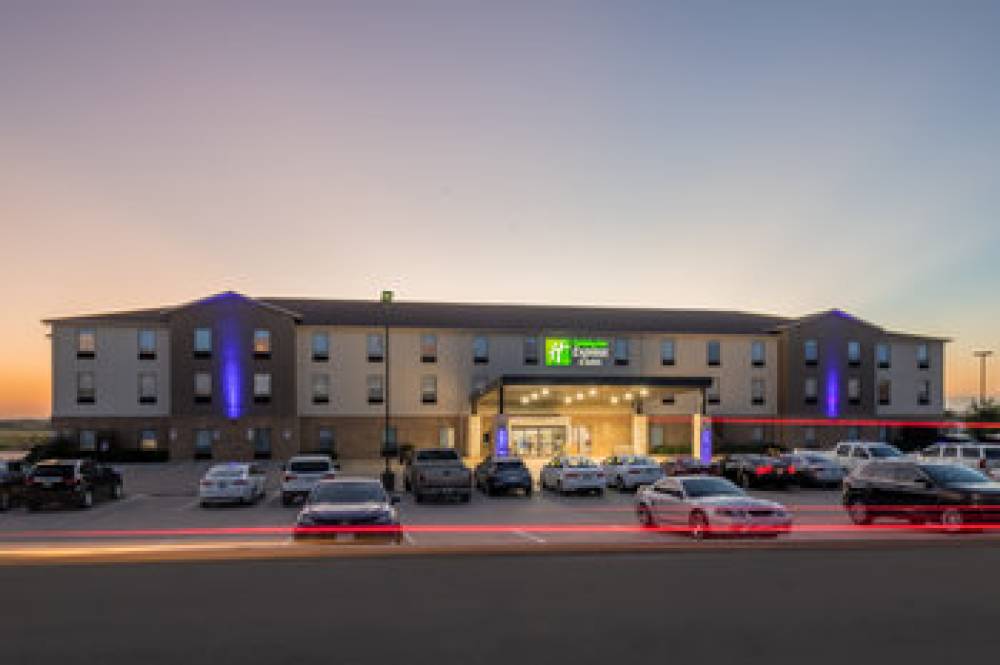 HOLIDAY INN EXP STES WEST TX I-35 1