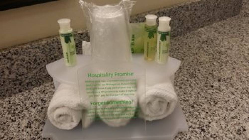 HOLIDAY INN EXP STES YORK 8