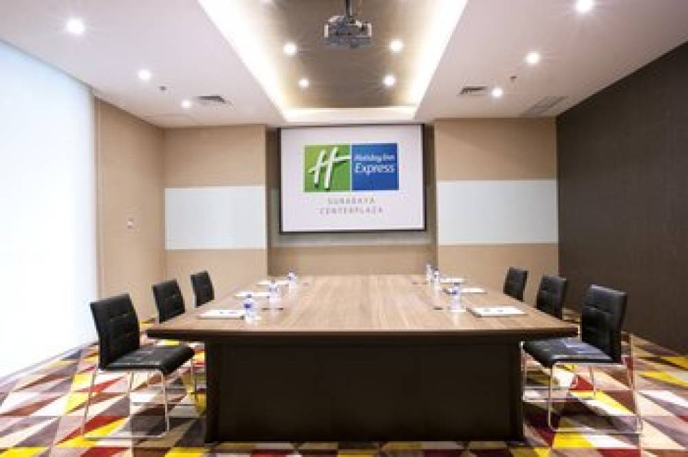 HOLIDAY INN EXP SURABAYA CENTERPOIN 7