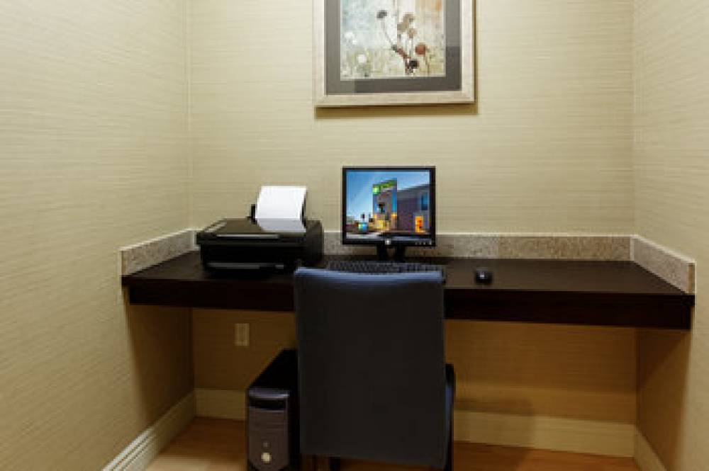 Holiday Inn Express BENICIA 5