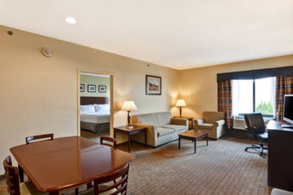 Holiday Inn Express BOSTON 7