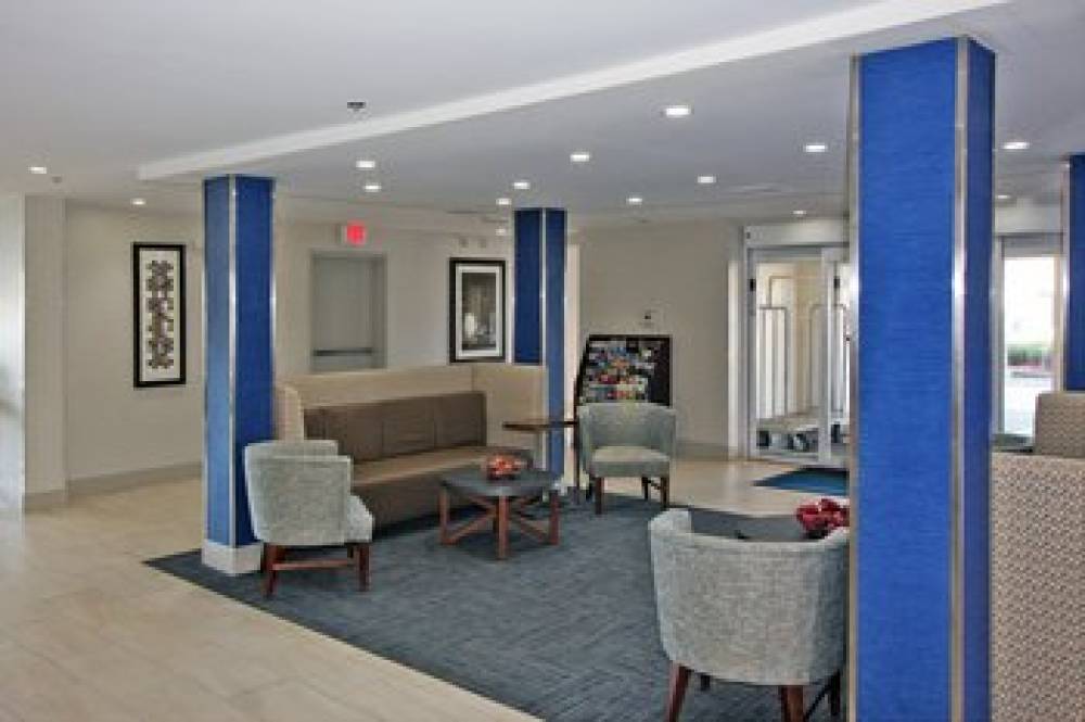 Holiday Inn Express BRANFORD-NEW HAVEN 5