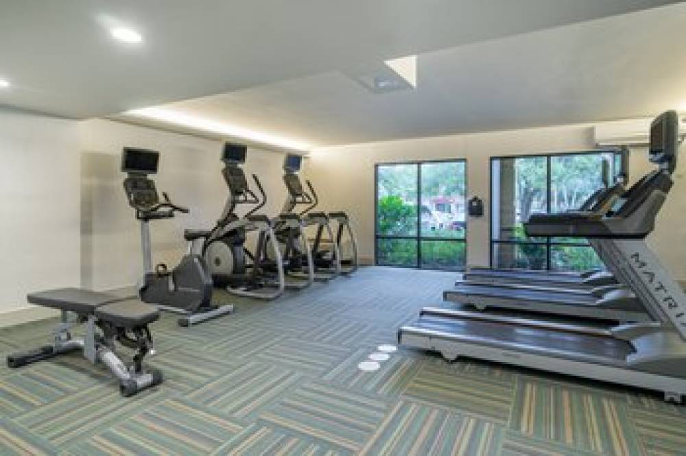 Holiday Inn Express CAPE CORAL-FORT MYERS AREA 2