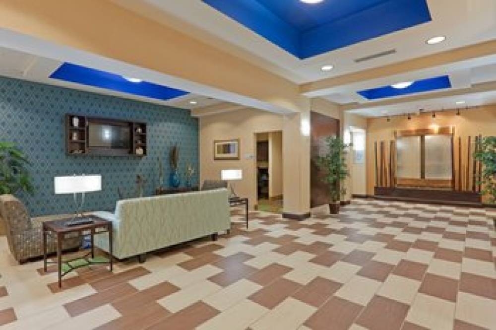 Holiday Inn Express COLUMBIA 10