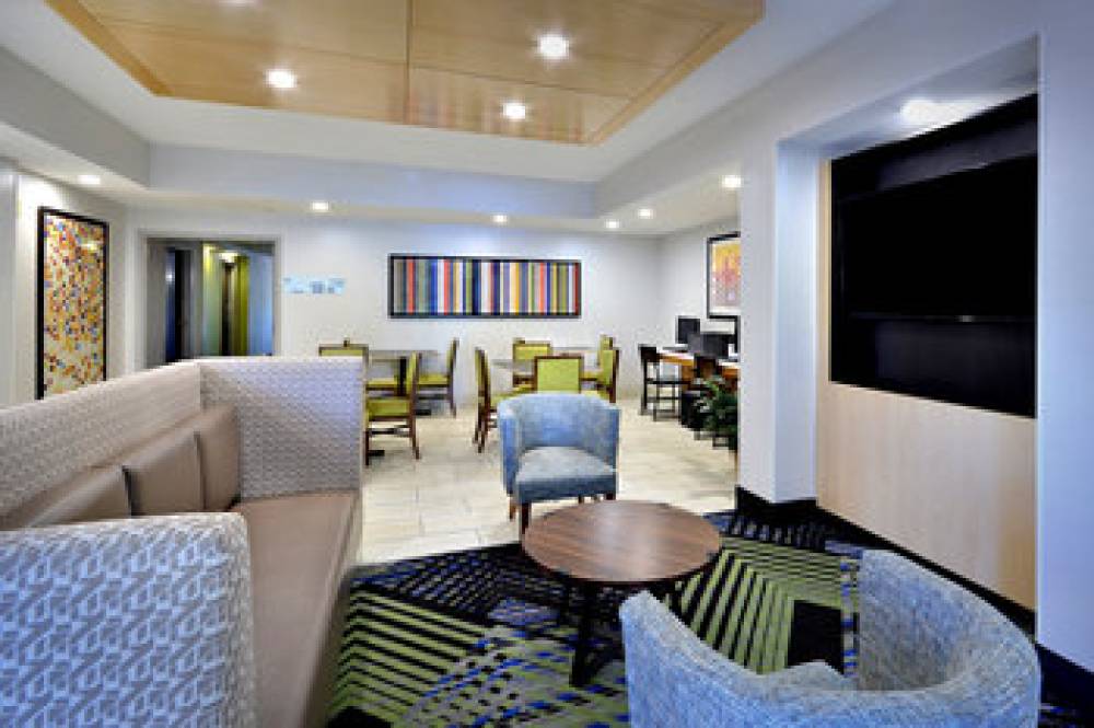 Holiday Inn Express DURHAM 1