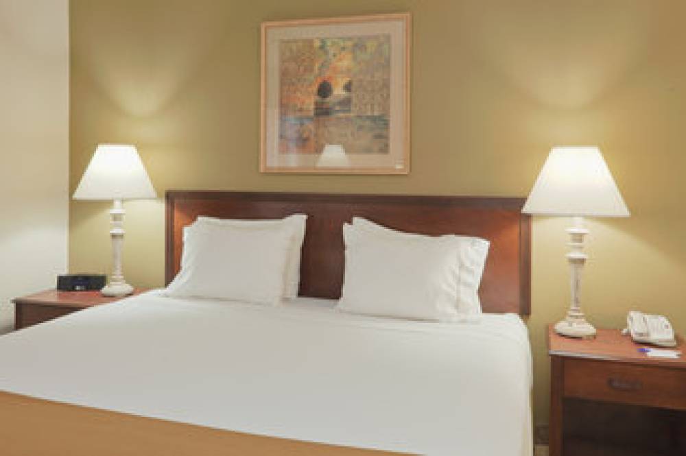 Holiday Inn Express EVANSVILLE - WEST 4