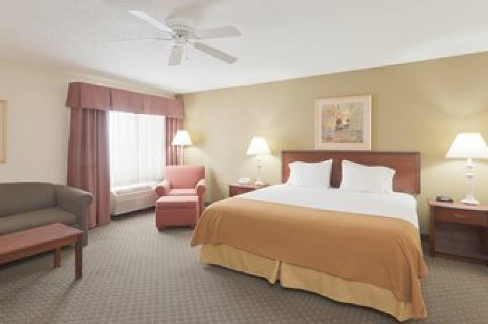 Holiday Inn Express EVANSVILLE - WEST 9