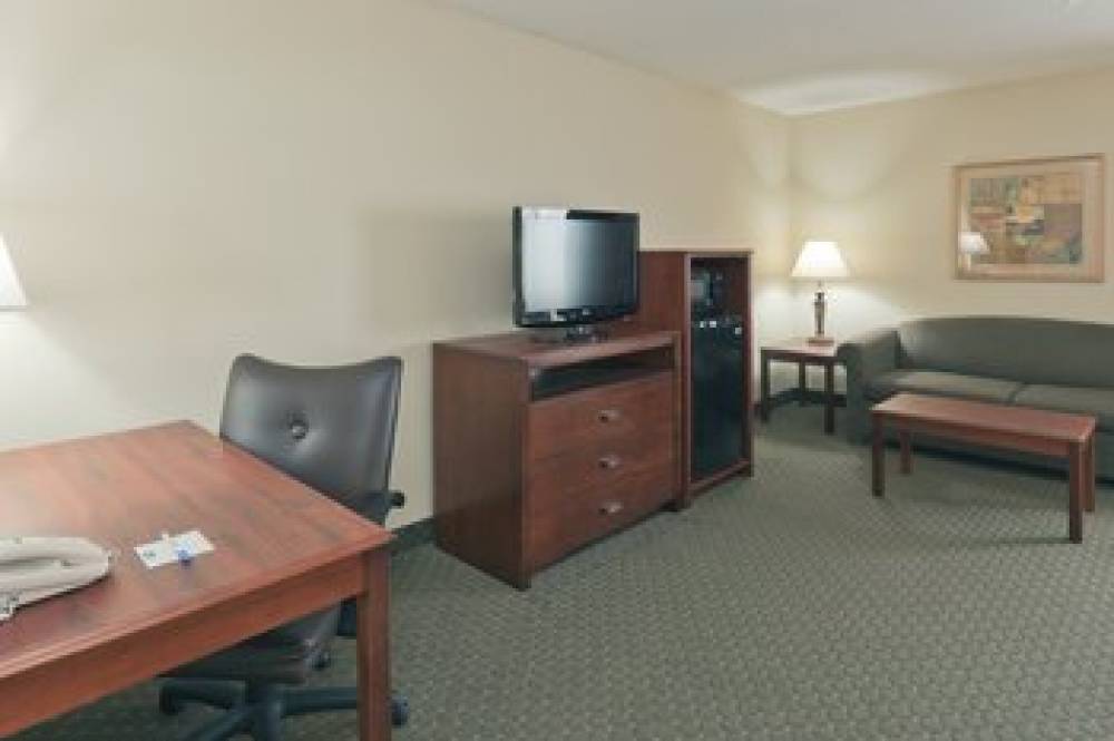 Holiday Inn Express EVANSVILLE - WEST 10