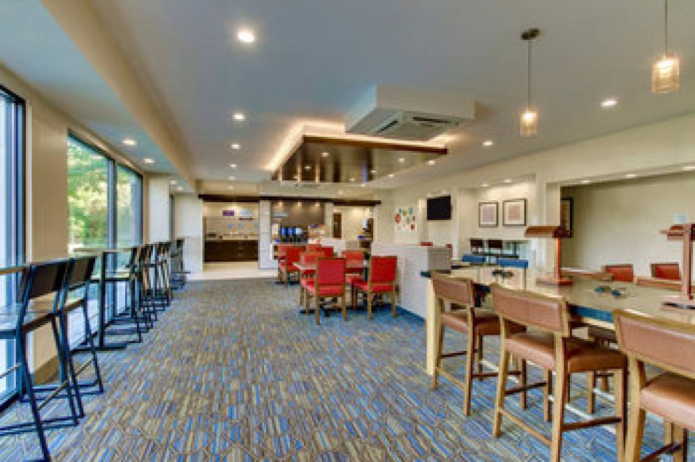 Holiday Inn Express FISHKILL-MID HUDSON VALLEY 10