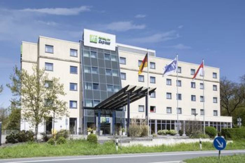 Holiday Inn Express FRANKFURT AIRPORT 1