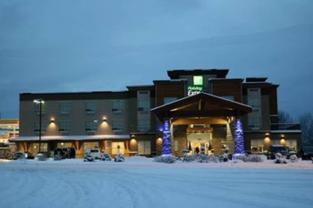 Holiday Inn Express Golden Kicking Horse