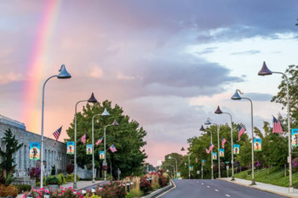 Holiday Inn Express HARRISBURG EAST - HERSHEY AREA 9