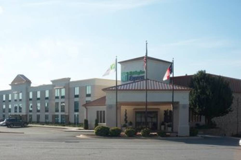 Holiday Inn Express HICKORY-HICKORY MART 1