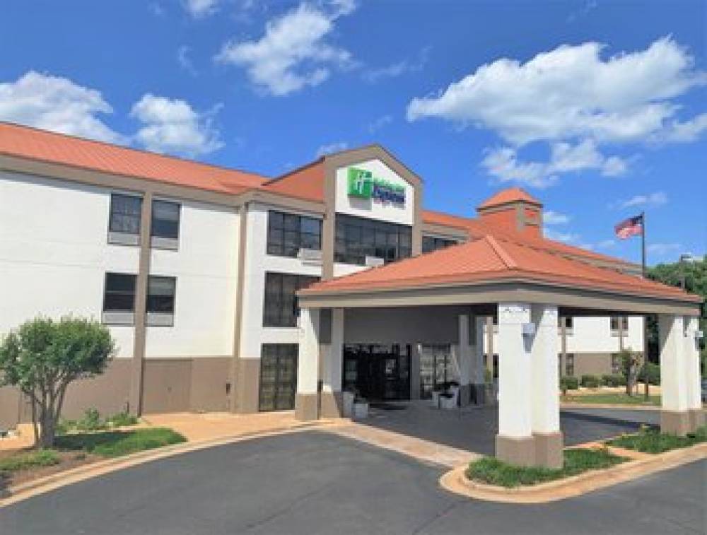 Holiday Inn Express HILLSBOROUGH (DURHAM AREA) 1